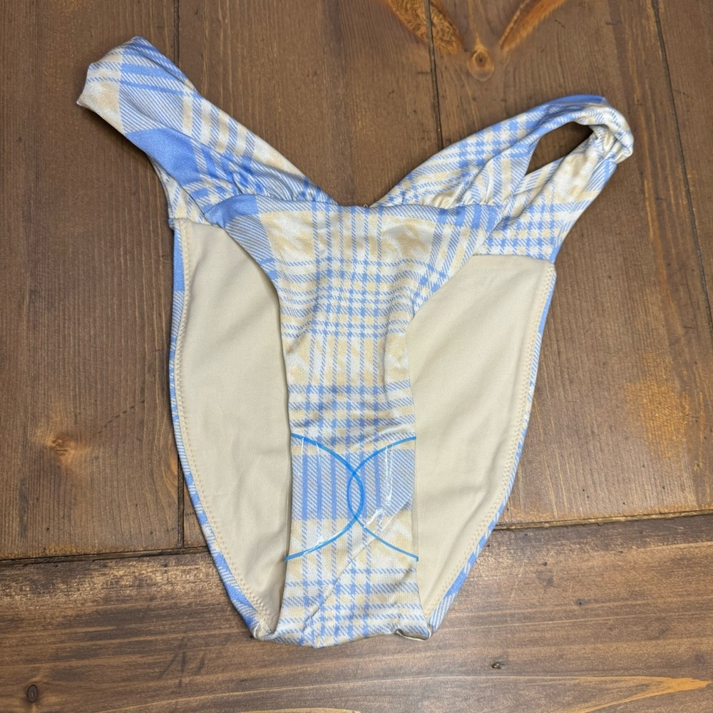 NWOT ASOS Bikini Swim Bottoms Size US 2